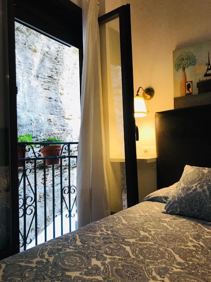 Casa Bajo La Roca Villa Setenil De Las Bodegas Luaran gambar