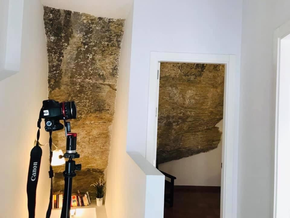 Casa Bajo La Roca Villa Setenil De Las Bodegas Luaran gambar