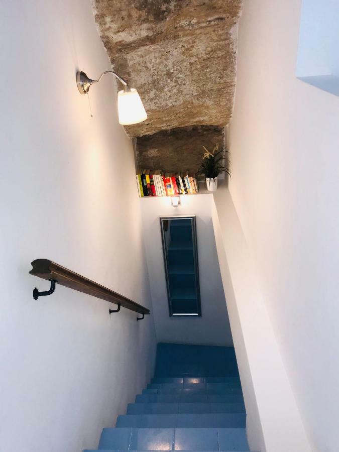 Casa Bajo La Roca Villa Setenil De Las Bodegas Luaran gambar